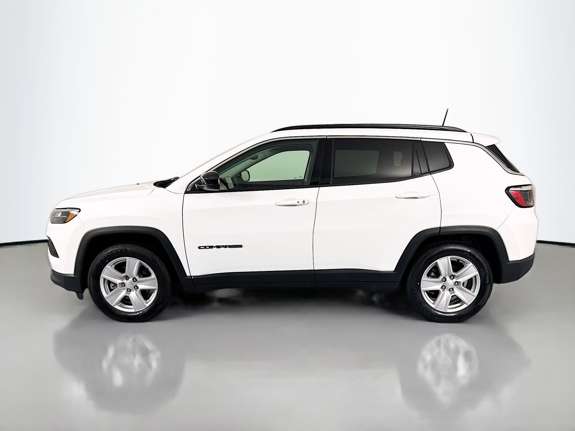 Used 2022 Jeep Compass Latitude w/ Convenience Group image 8