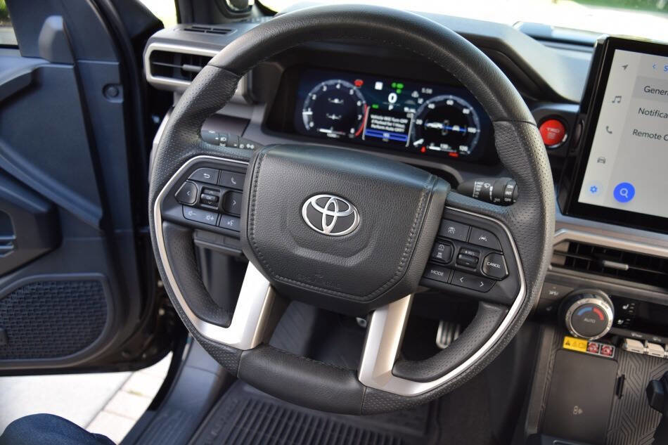 Used 2025 Toyota 4Runner TRD Sport Premium AWD/4WD image 64