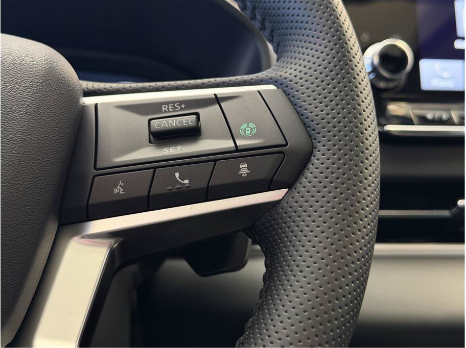 Used 2025 Mitsubishi Outlander 4WD Plug-In Hybrid image 19