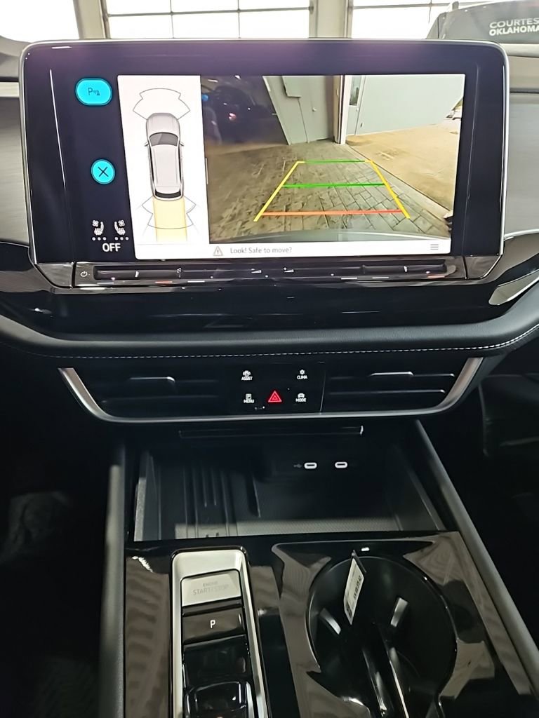 New 2026 Volkswagen Atlas Cross Sport SE image 32