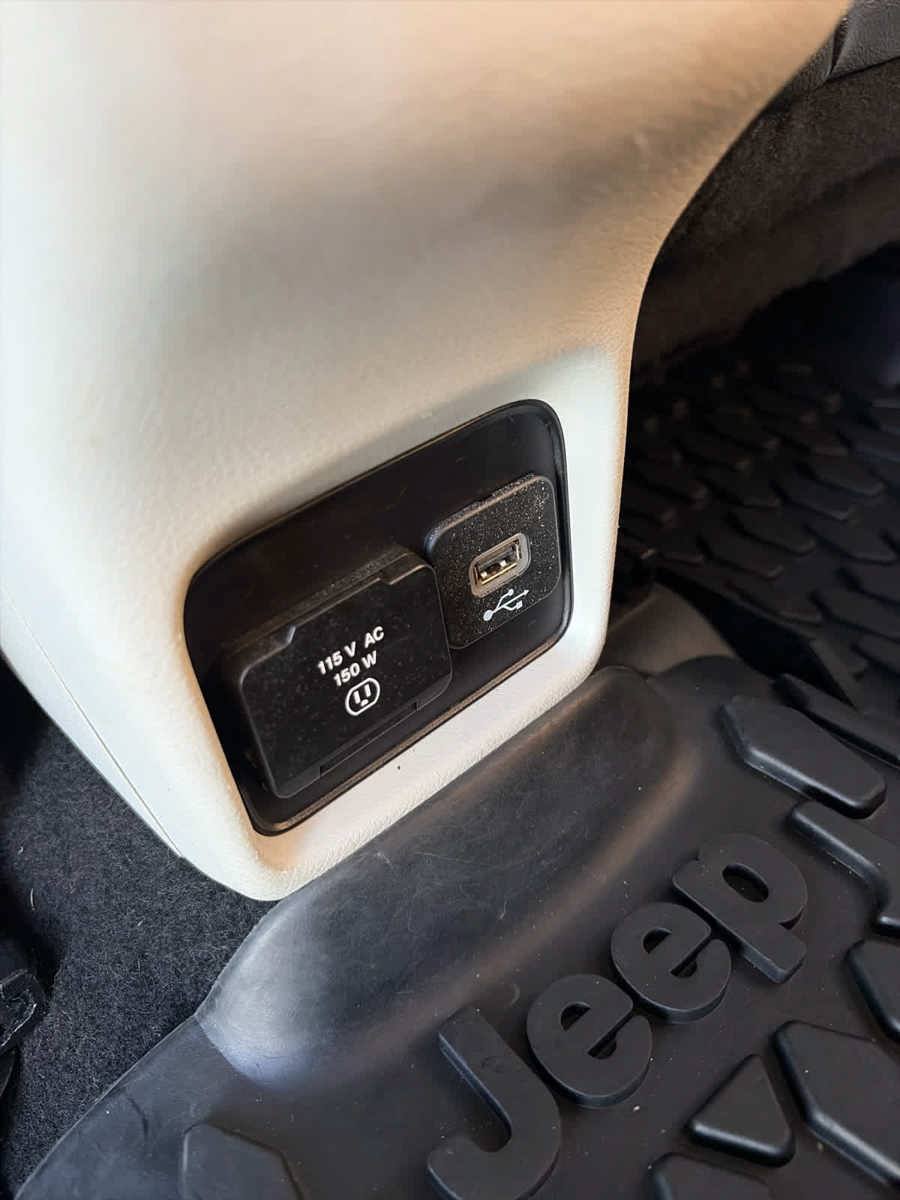 Used 2021 Jeep Compass Limited AWD/4WD image 27