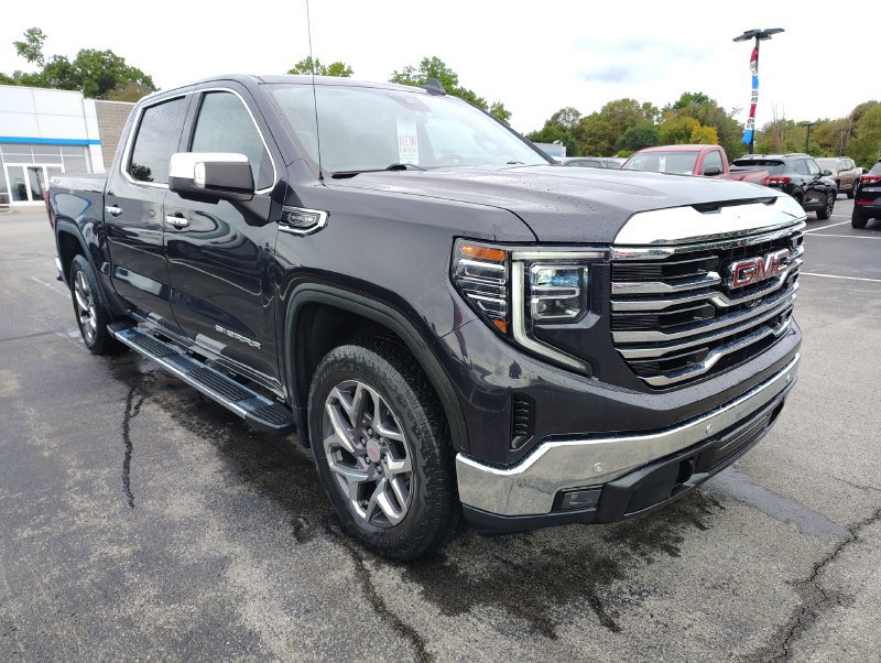 Used 2022 GMC Sierra 1500 SLT w/ SLT Premium Plus Package AWD/4WD image 3