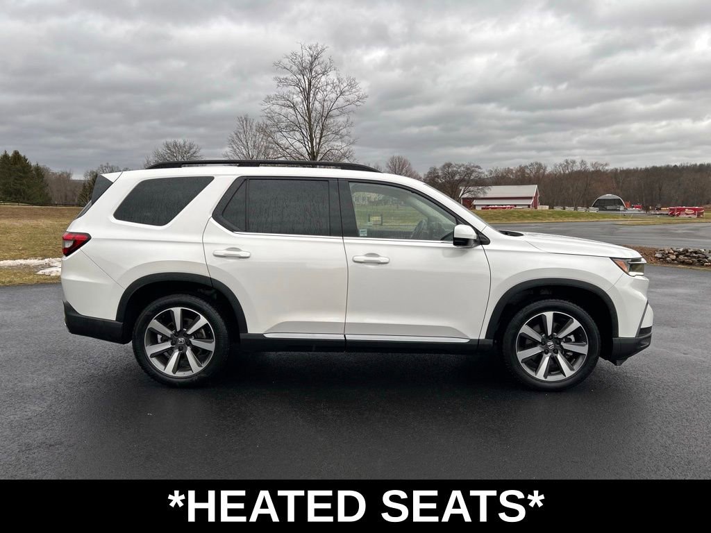 Used 2024 Honda Pilot Touring image 10