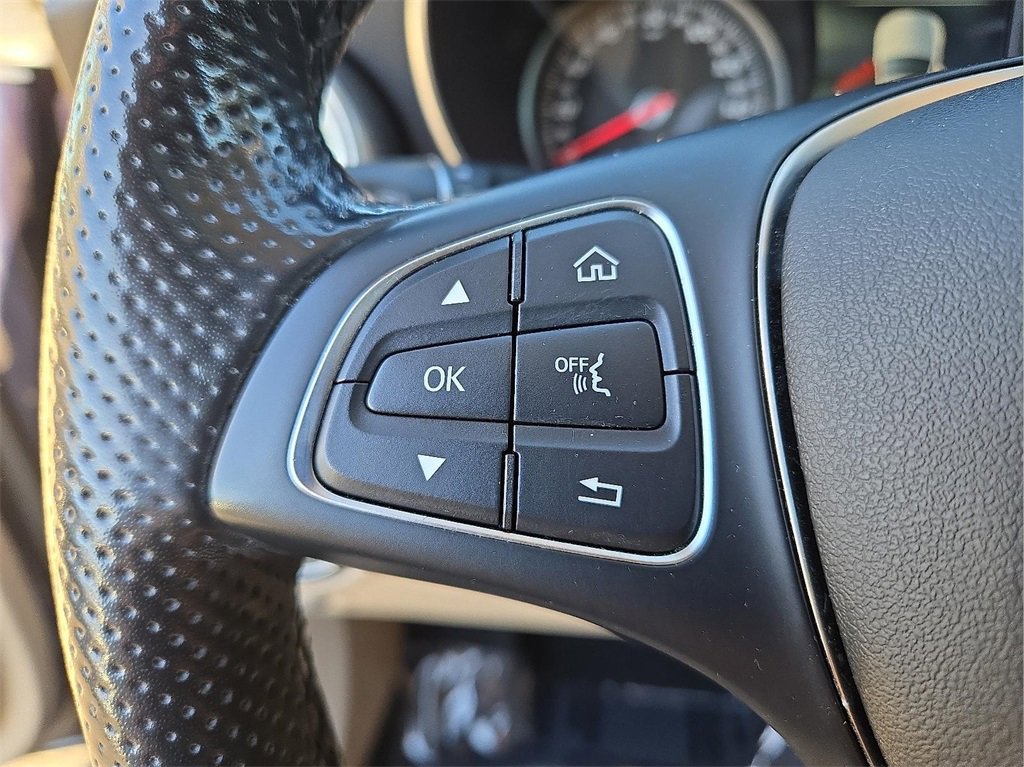 Used 2019 Mercedes-Benz GLC 300 4MATIC image 22