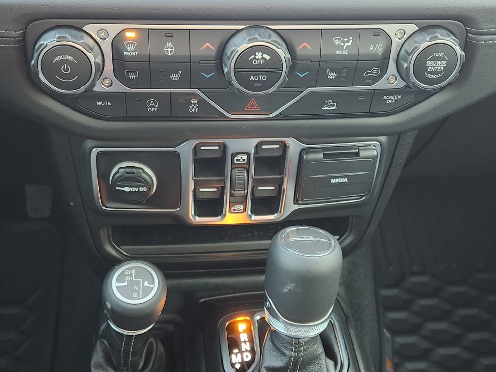 New 2025 Jeep Gladiator Mojave AWD/4WD image 14