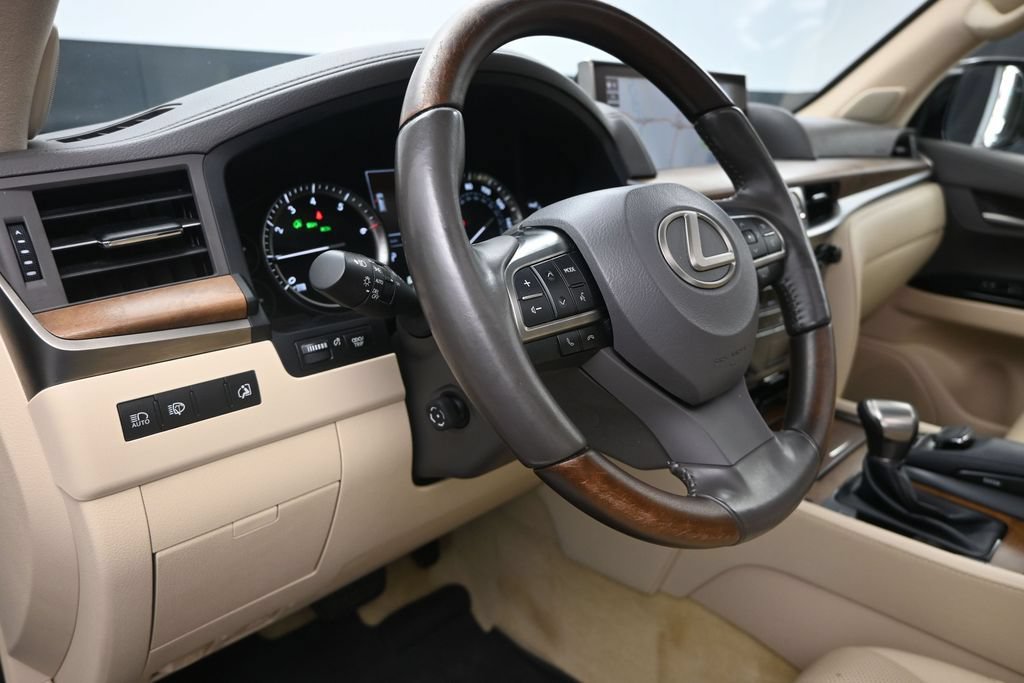 Certified 2021 Lexus LX 570 4WD w/ Luxury Package image 12