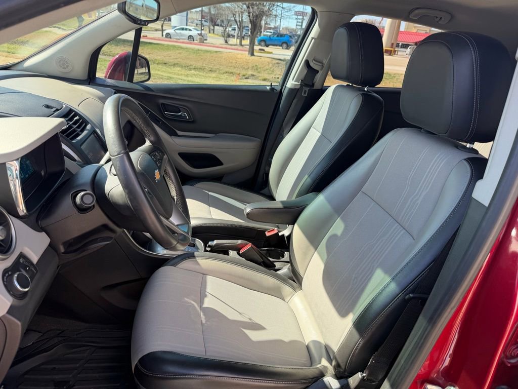 Used 2015 Chevrolet Trax LT w/ LT Plus Package image 14
