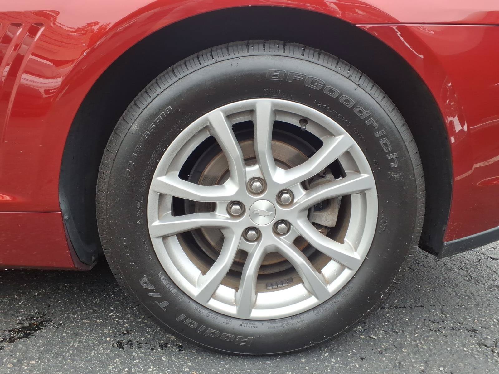 Used 2014 Chevrolet Camaro LT w/ Rear Vision Package RWD image 9