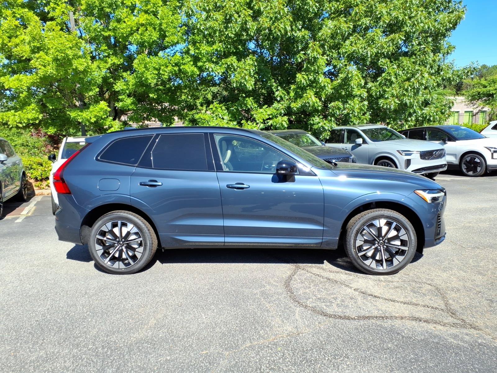 New 2026 Volvo XC60 T8 Plus w/ Protection Package Premier AWD/4WD image 2