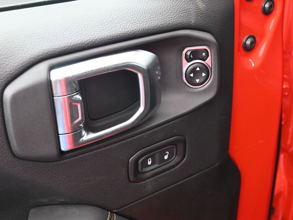 New 2025 Jeep Wrangler Sahara image 20