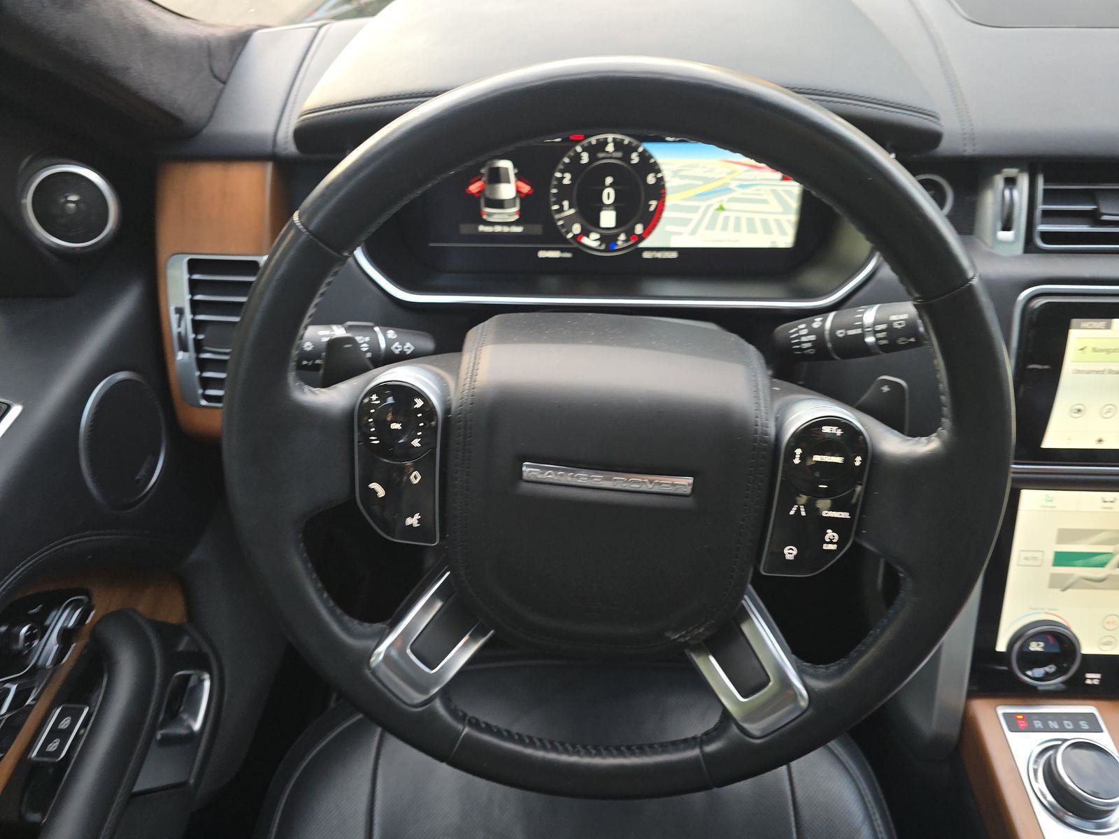 Used 2022 Land Rover Range Rover Autobiography image 2