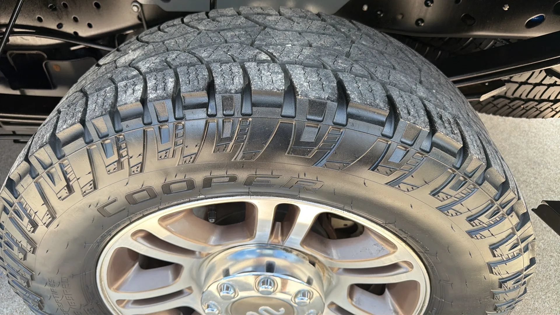 Used 2015 Ford F250 King Ranch w/ FX4 Off-Road Package AWD/4WD image 8