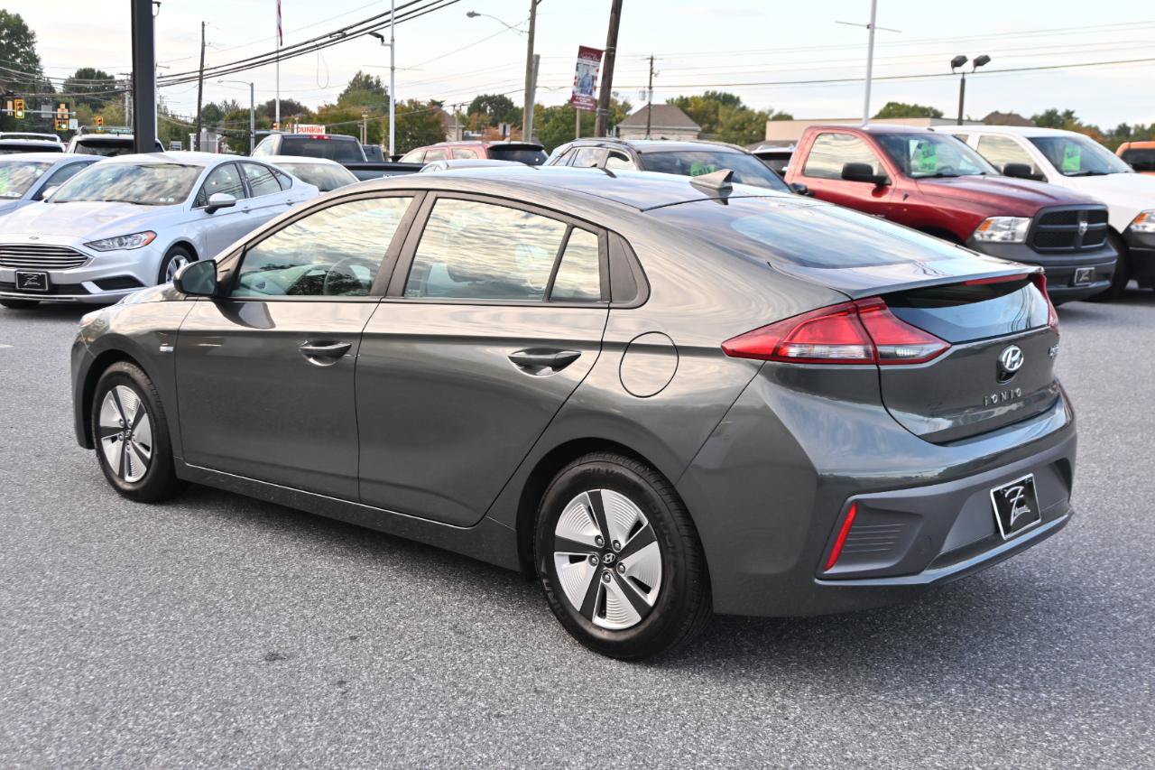 Used 2020 Hyundai Ioniq Blue FWD image 9