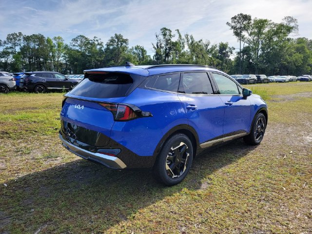 New 2026 Kia Sportage SX FWD image 2