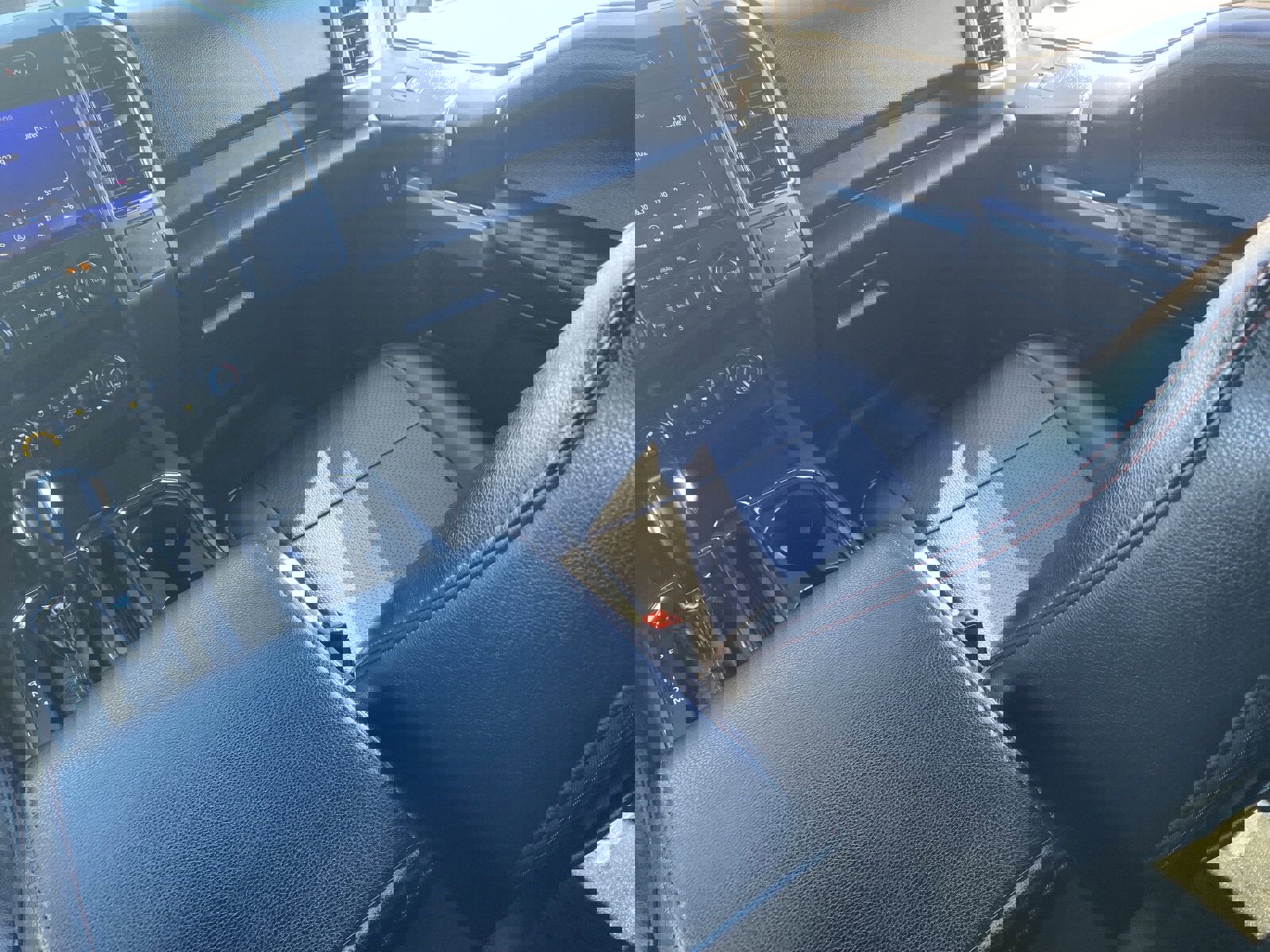 Used 2020 Ford F150 XLT w/ Equipment Group 302A Luxury image 16