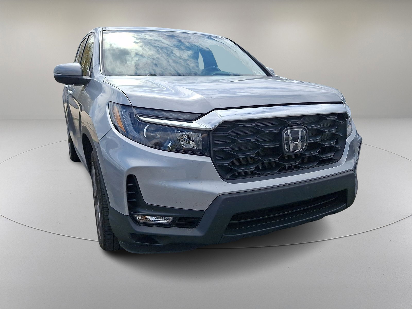 Used 2023 Honda Passport EX-L image 2