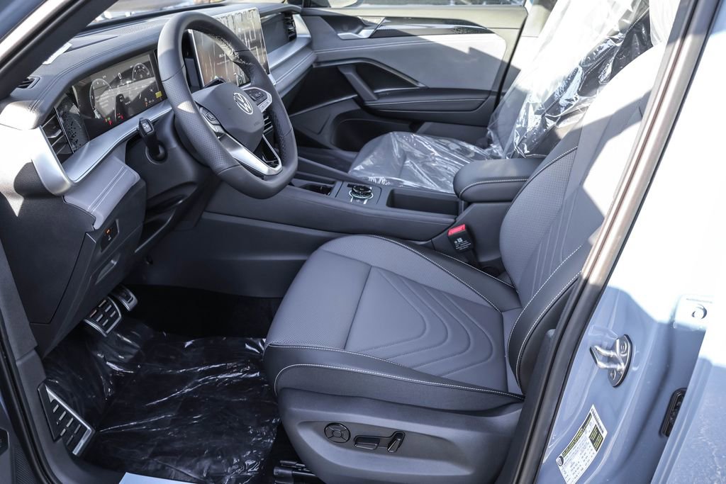 New 2026 Volkswagen Tiguan SE R-Line image 22