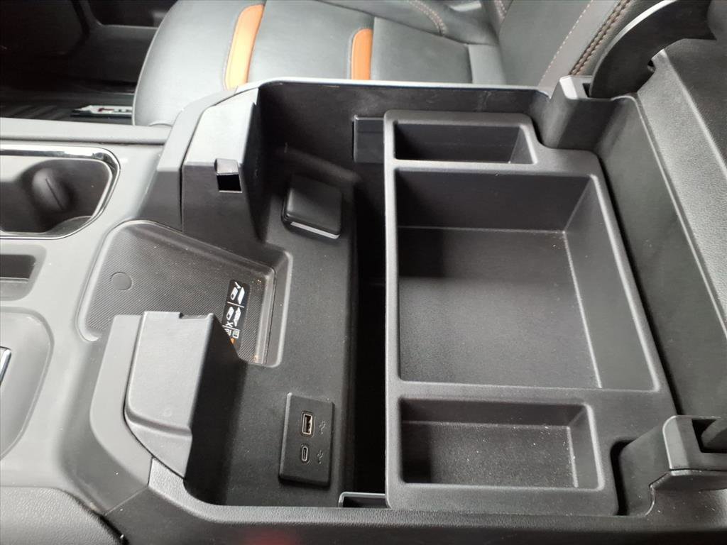 Used 2024 GMC Sierra 2500 AT4 w/ AT4 Premium Plus Package image 16