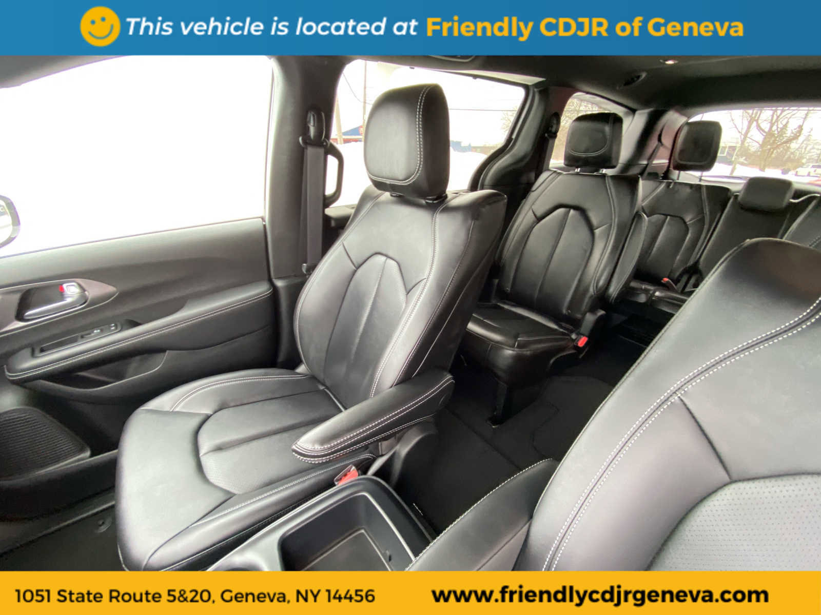 New 2026 Chrysler Pacifica Select image 11