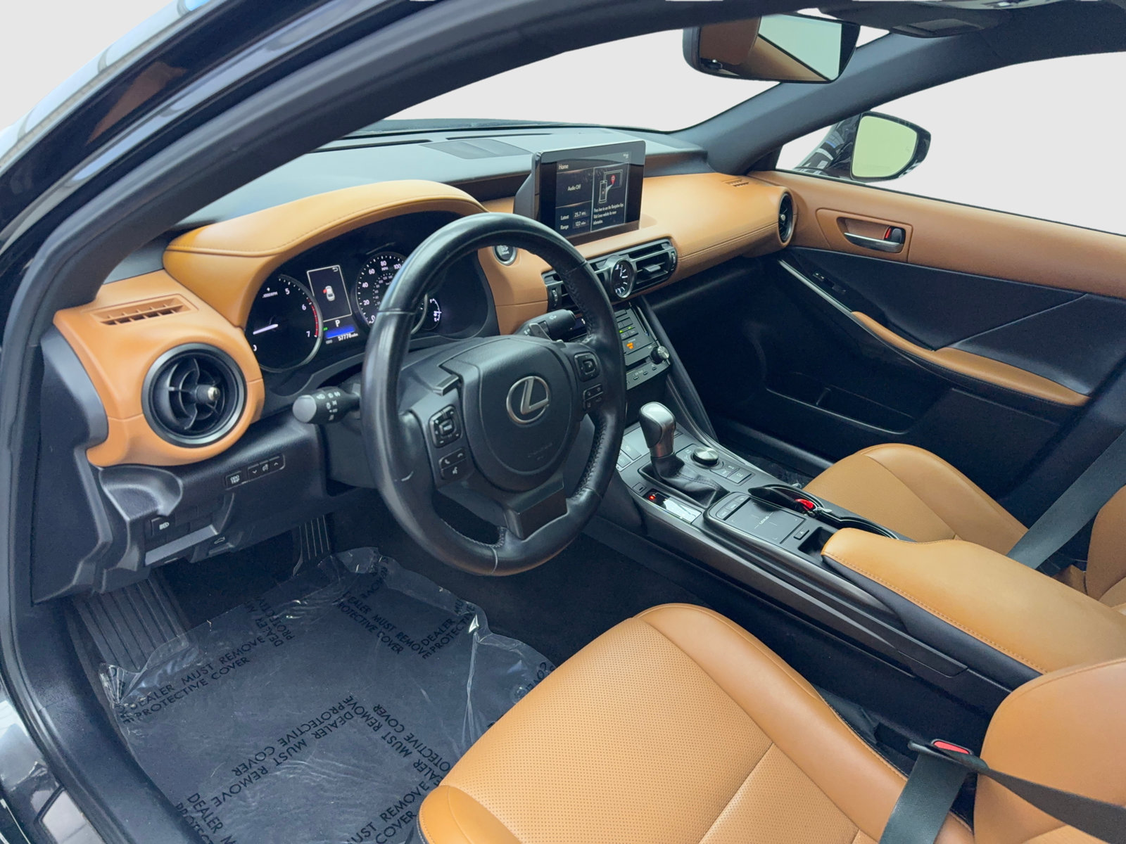 Used 2023 Lexus IS 300 w/ Comfort Package RWD image 32