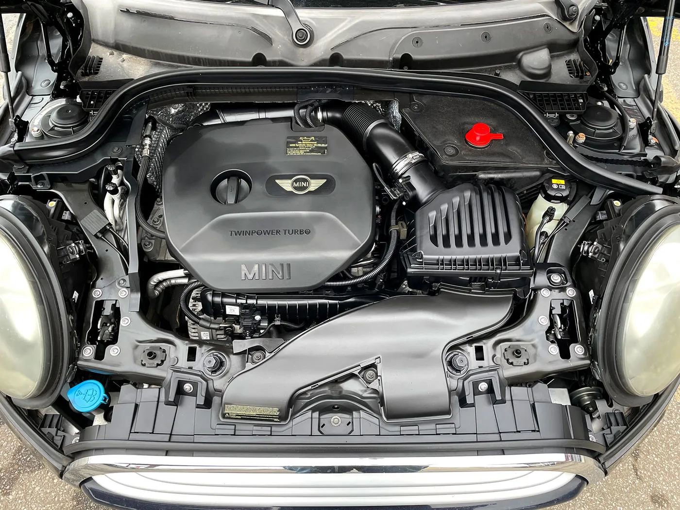 Used 2015 MINI Cooper 2-Door Hardtop image 15