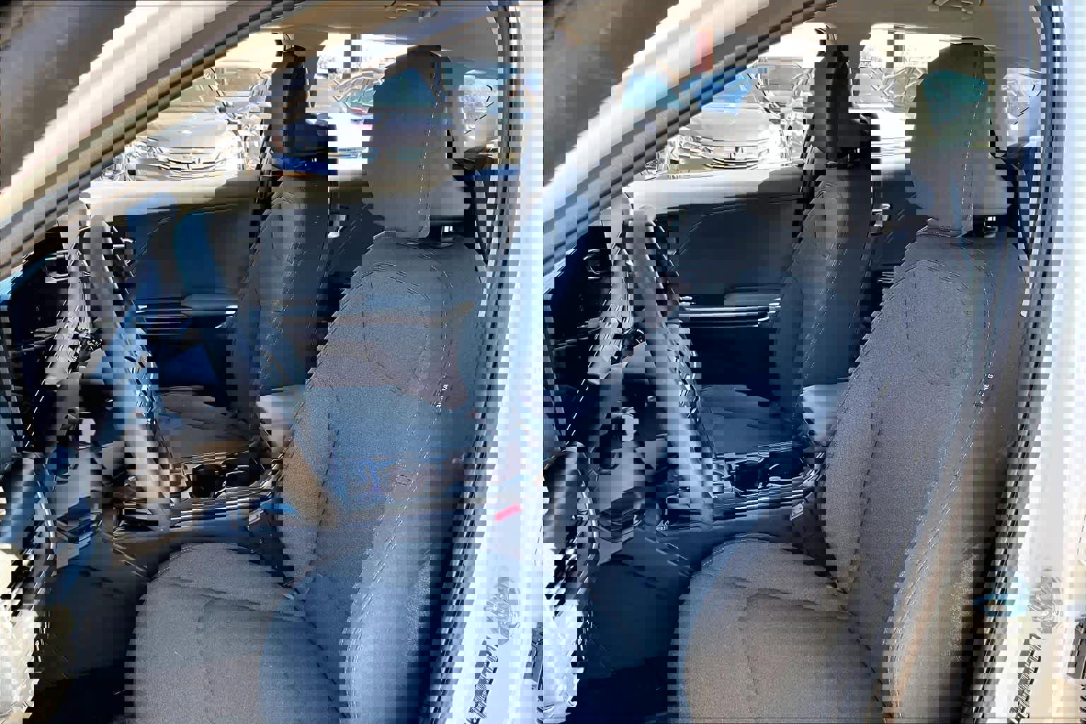 Used 2025 Kia K4 LXS image 8