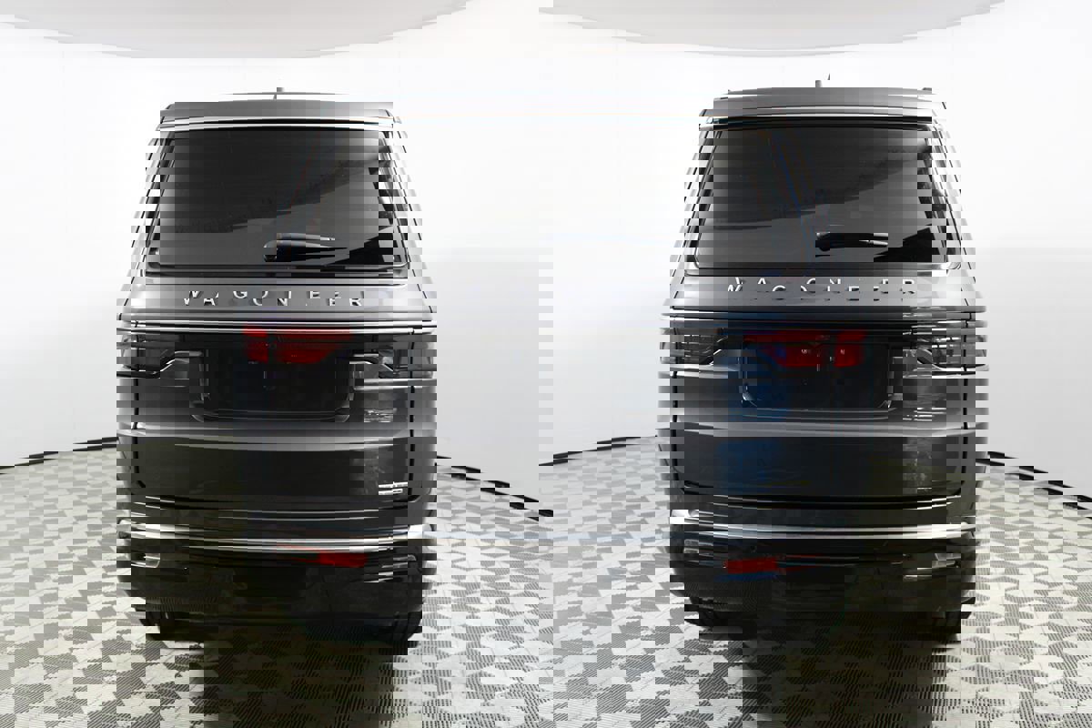 Used 2022 Jeep Wagoneer Series II w/ Premium Group I image 45