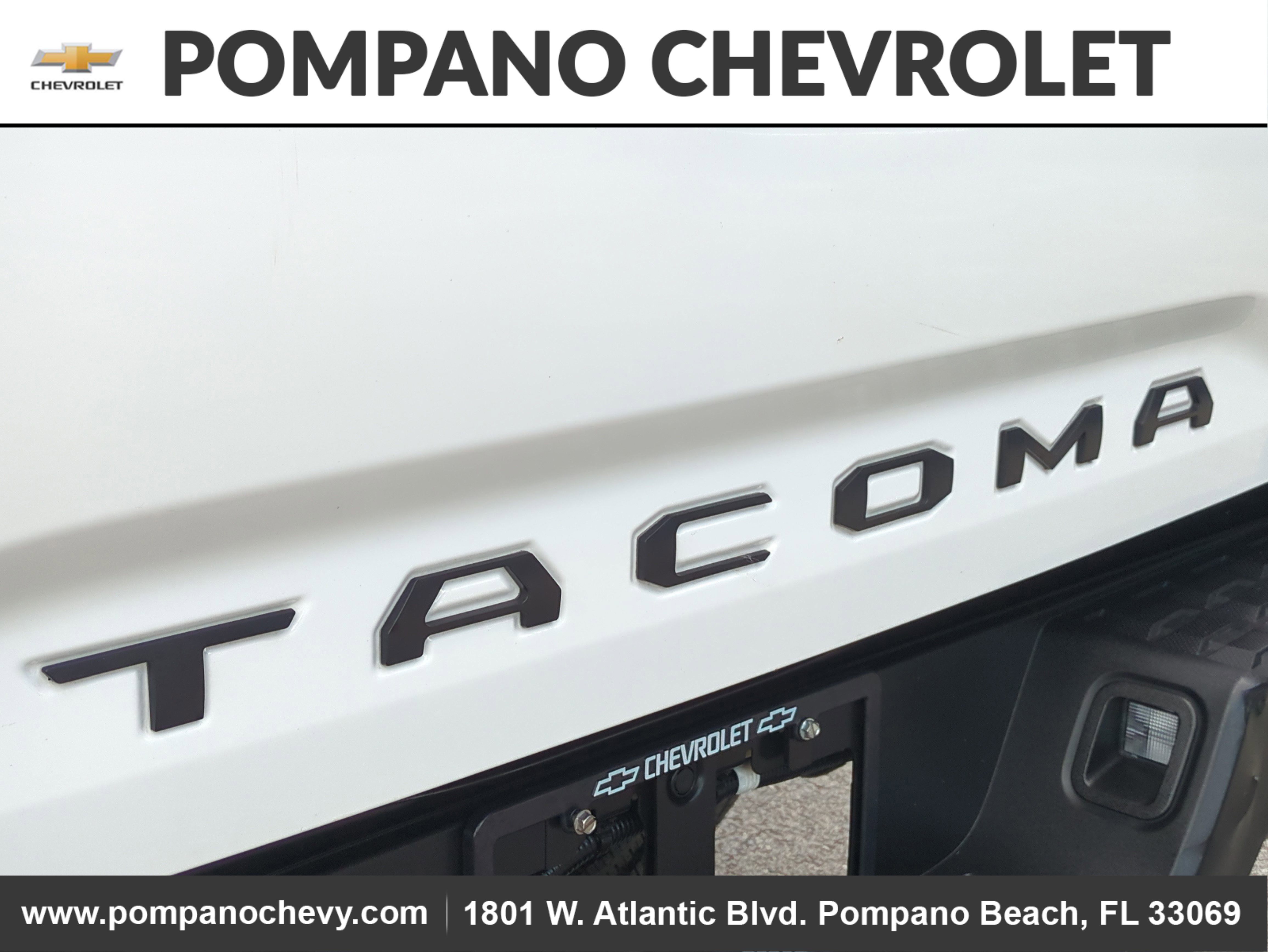 Used 2023 Toyota Tacoma SR image 10