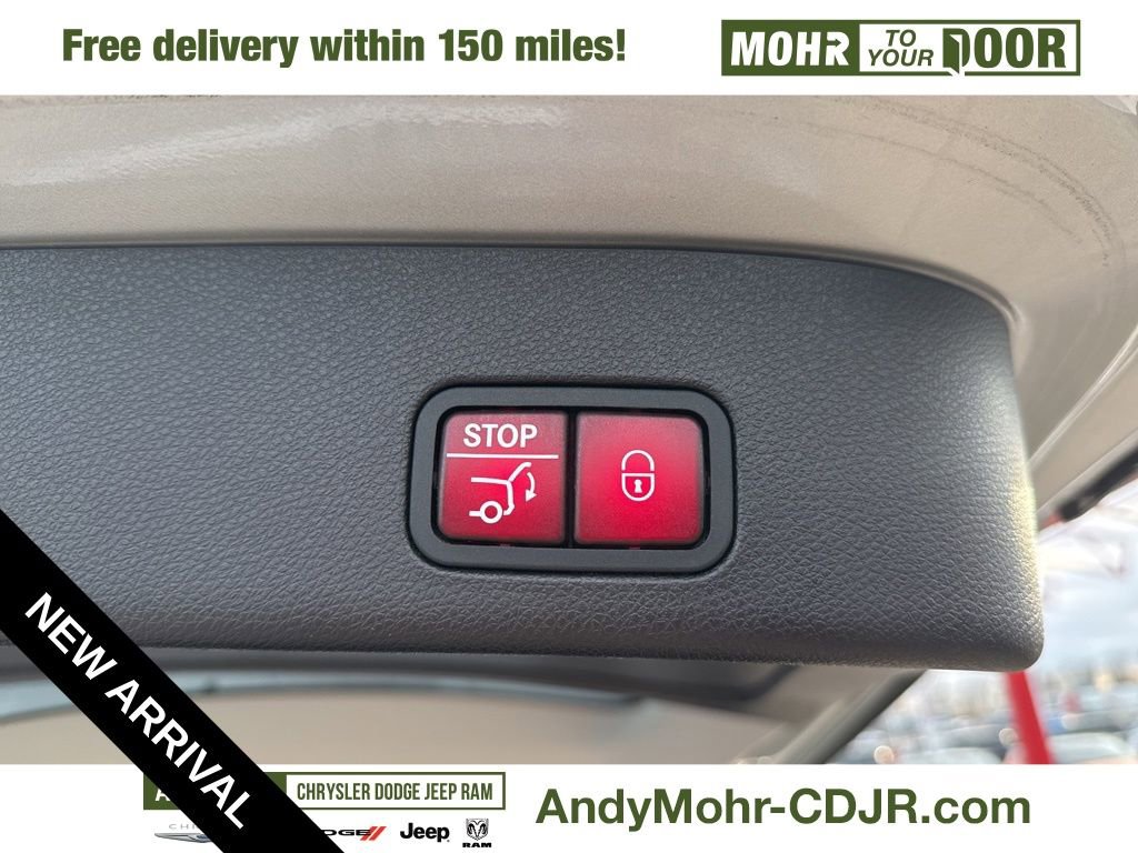 Used 2017 Mercedes-Benz GLS 550 4MATIC image 25