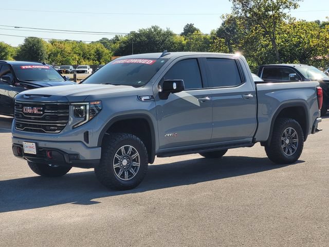 Used 2024 GMC Sierra 1500 AT4 w/ Technology Package AWD/4WD image 3