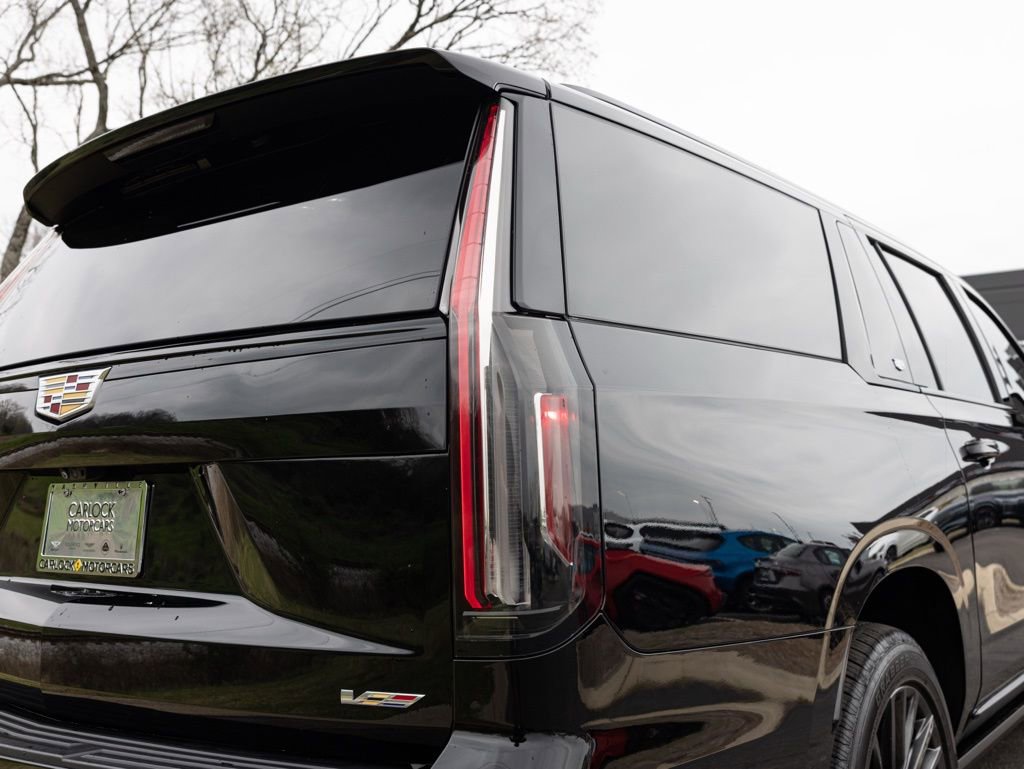 Used 2023 Cadillac Escalade ESV V image 61