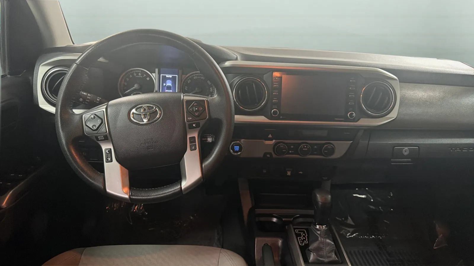 Used 2023 Toyota Tacoma SR5 RWD image 10