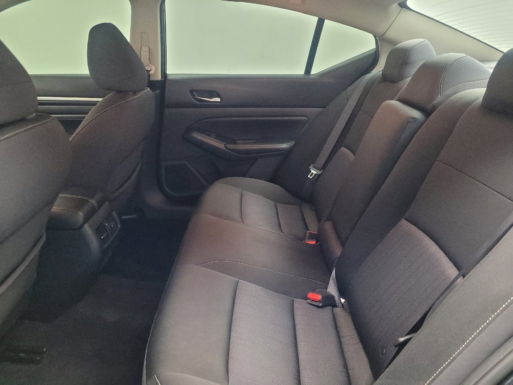 Used 2019 Nissan Altima 2.5 SV FWD image 18