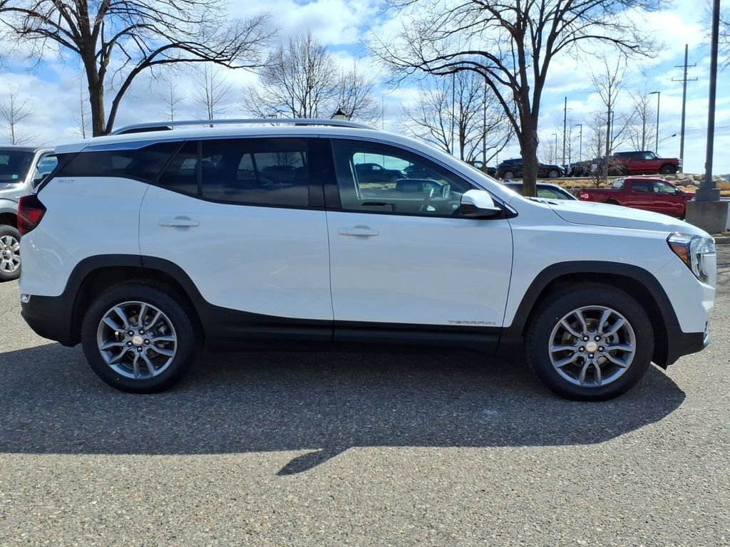 Used 2024 GMC Terrain SLT w/ LPO, Floor Liner Package image 6