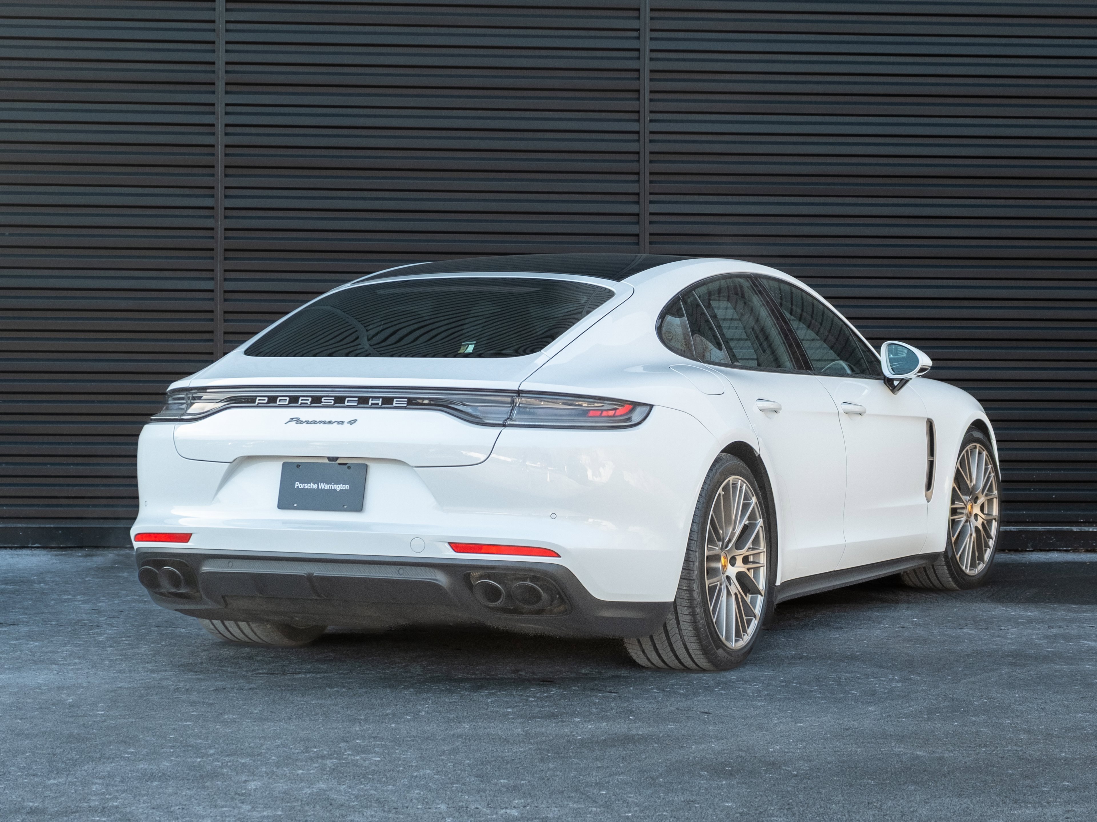 Certified 2023 Porsche Panamera 4 Platinum Edition image 8