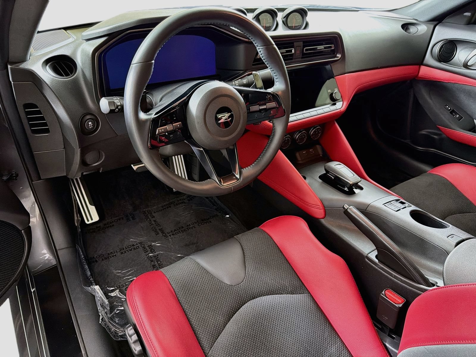 Used 2024 Nissan Z Performance w/ Floor Mat Package RWD image 9