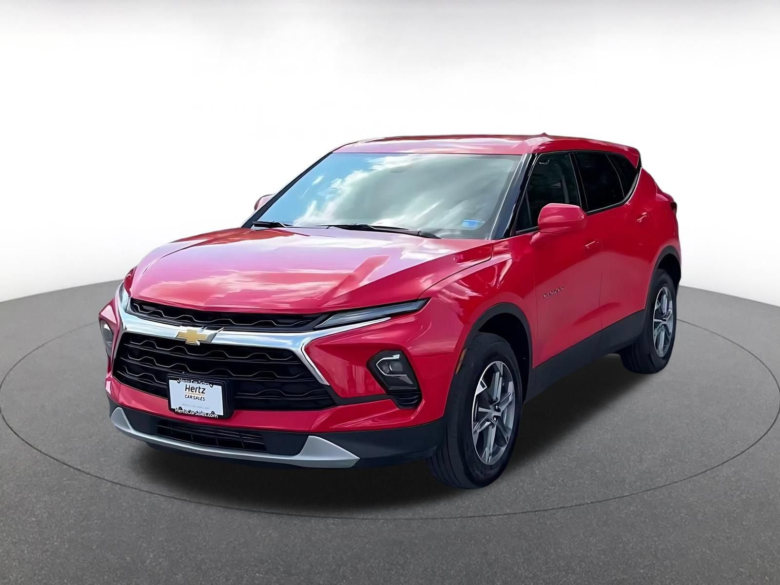 Used 2025 Chevrolet Blazer LT FWD image 6
