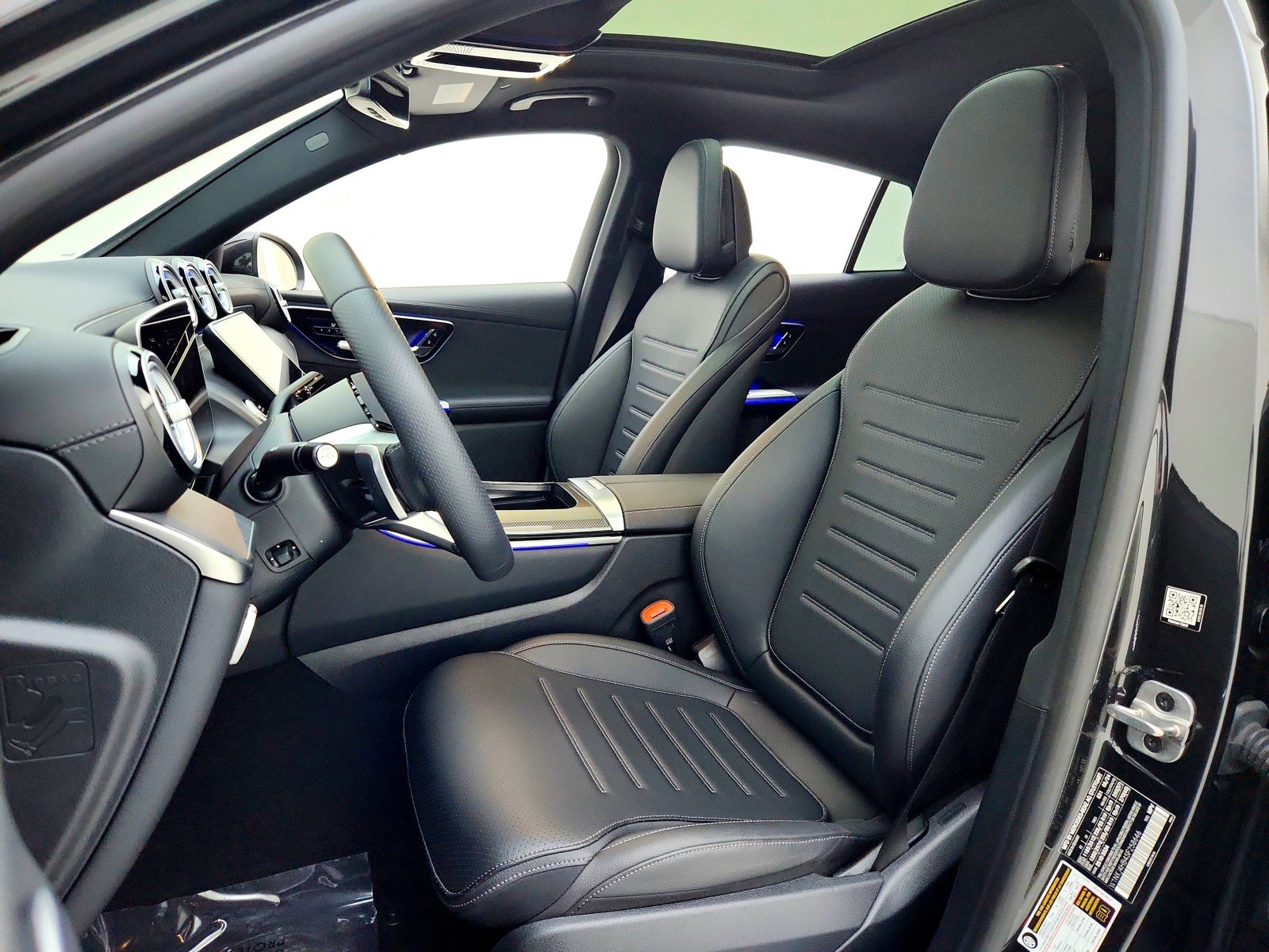 Certified 2025 Mercedes-Benz GLC 300 4MATIC w/ AMG Line image 12