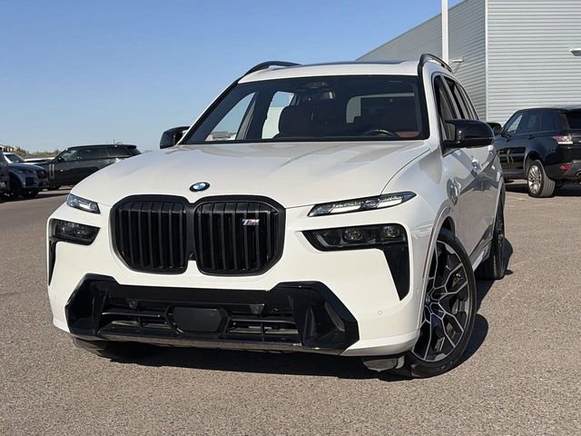 Used 2024 BMW X7 M60i w/ Executive Package image 3