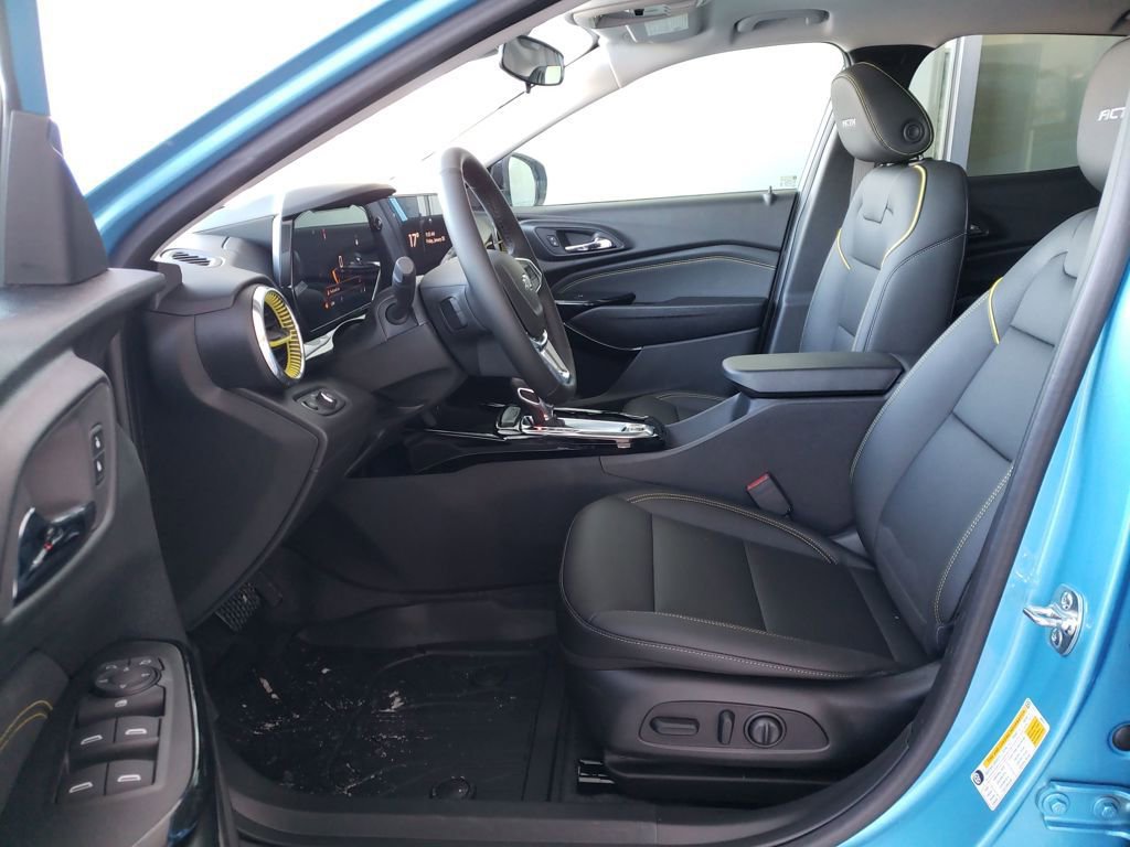New 2026 Chevrolet Trax ACTIV w/ Sunroof Package image 8