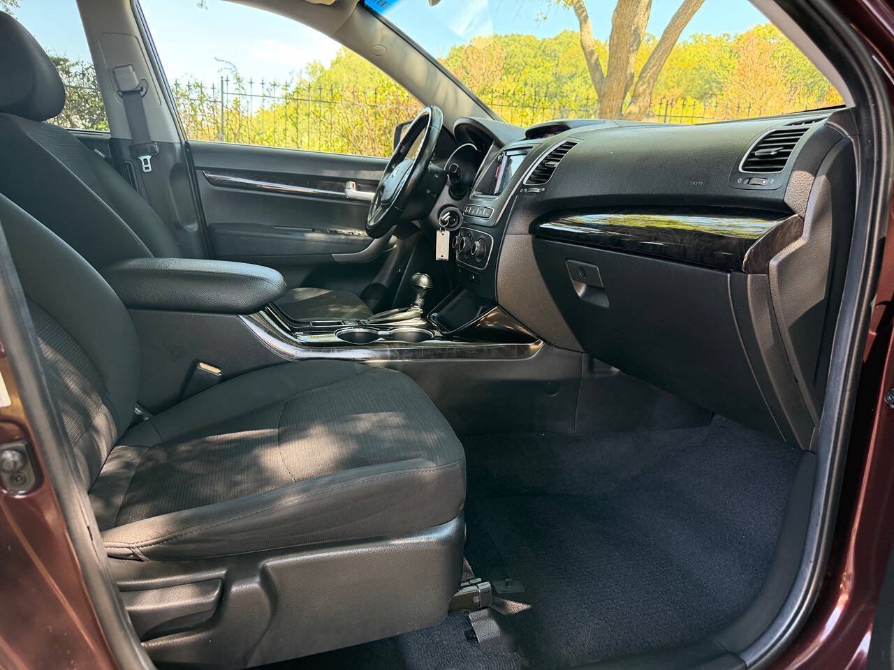 Used 2015 Kia Sorento LX AWD/4WD image 15