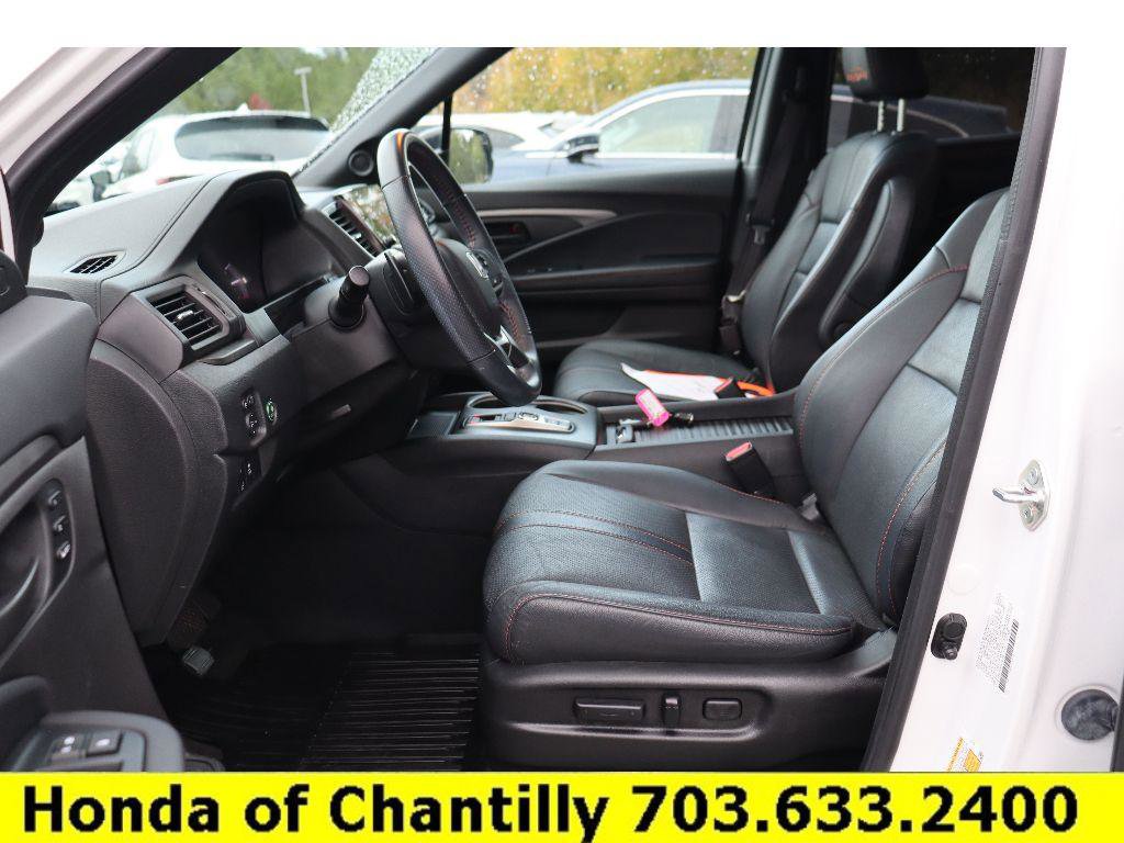 Certified 2022 Honda Passport TrailSport image 25