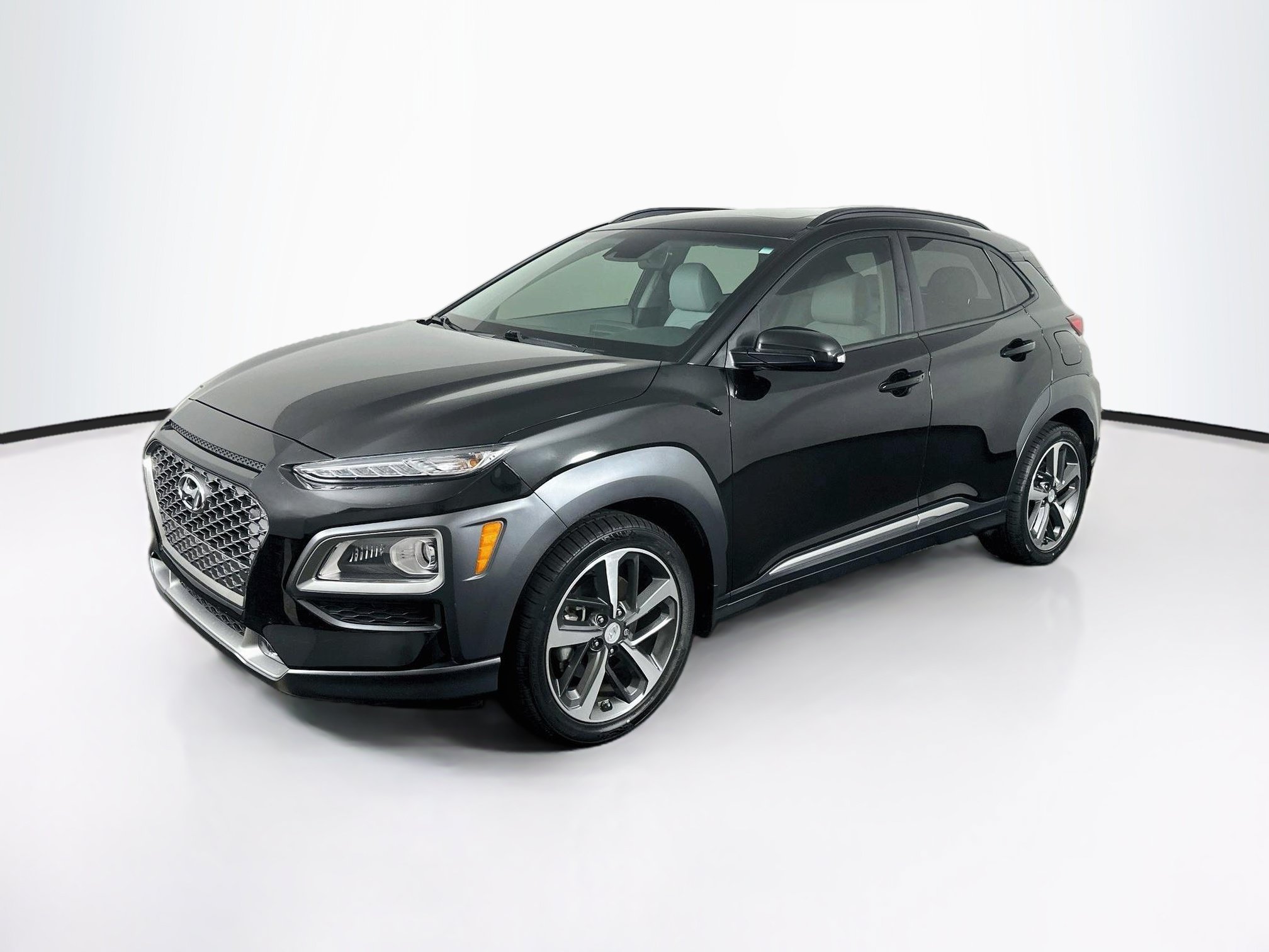 Used 2019 Hyundai Kona Limited FWD image 3