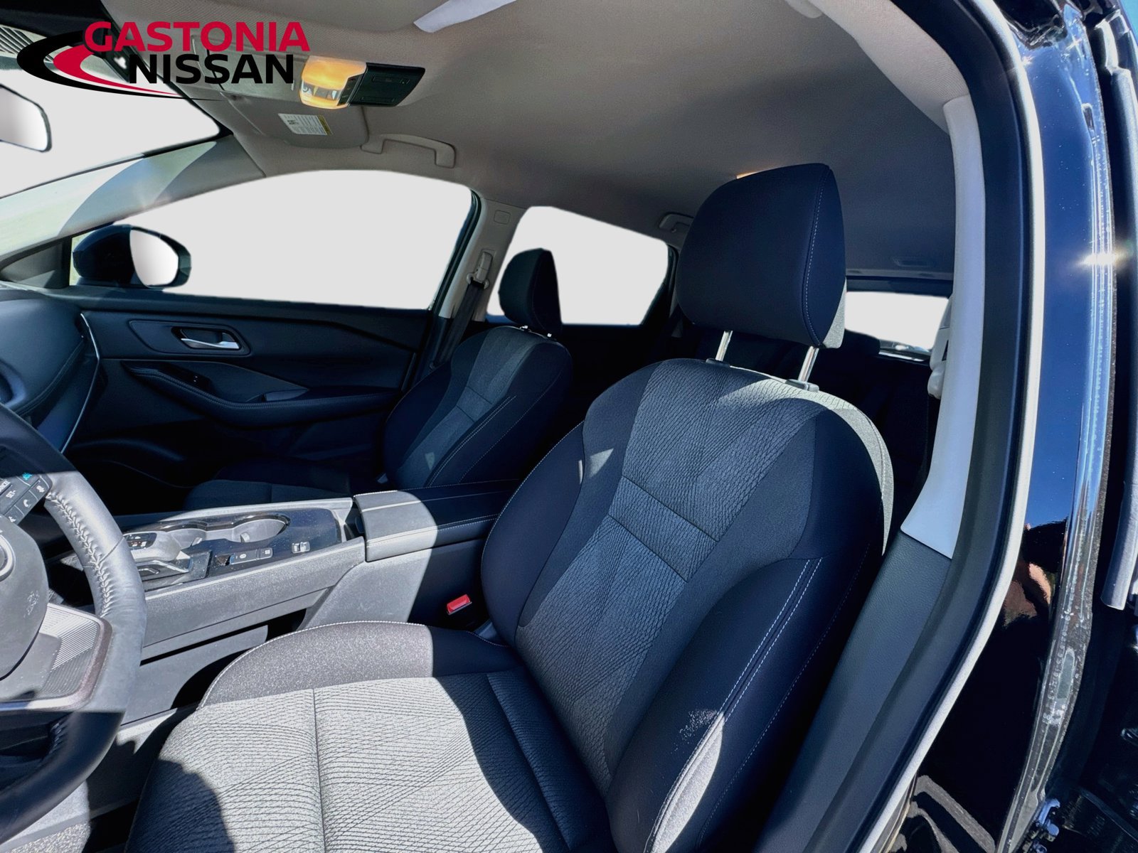 Used 2026 Nissan Rogue SV w/ Cold Weather Package FWD image 26