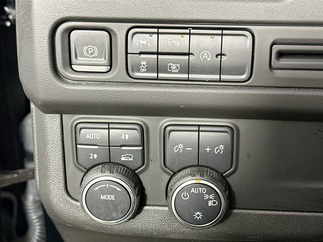 Used 2024 Chevrolet Tahoe RST w/ Luxury Package AWD/4WD image 25