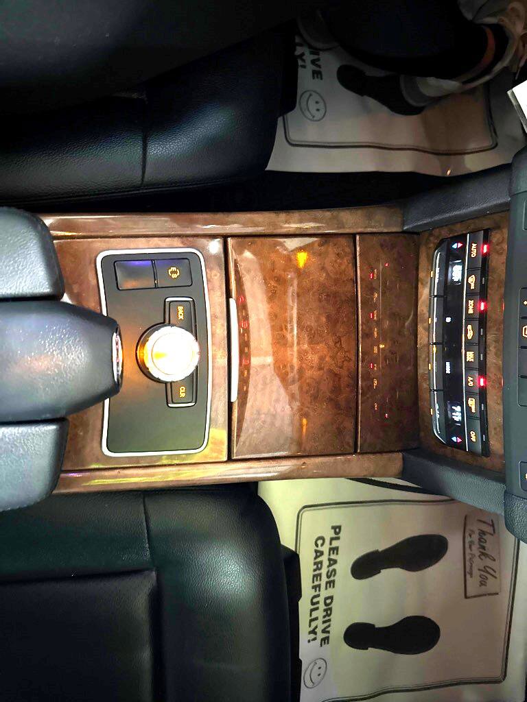 Used 2013 Mercedes-Benz E 350 BlueTEC Sedan image 9