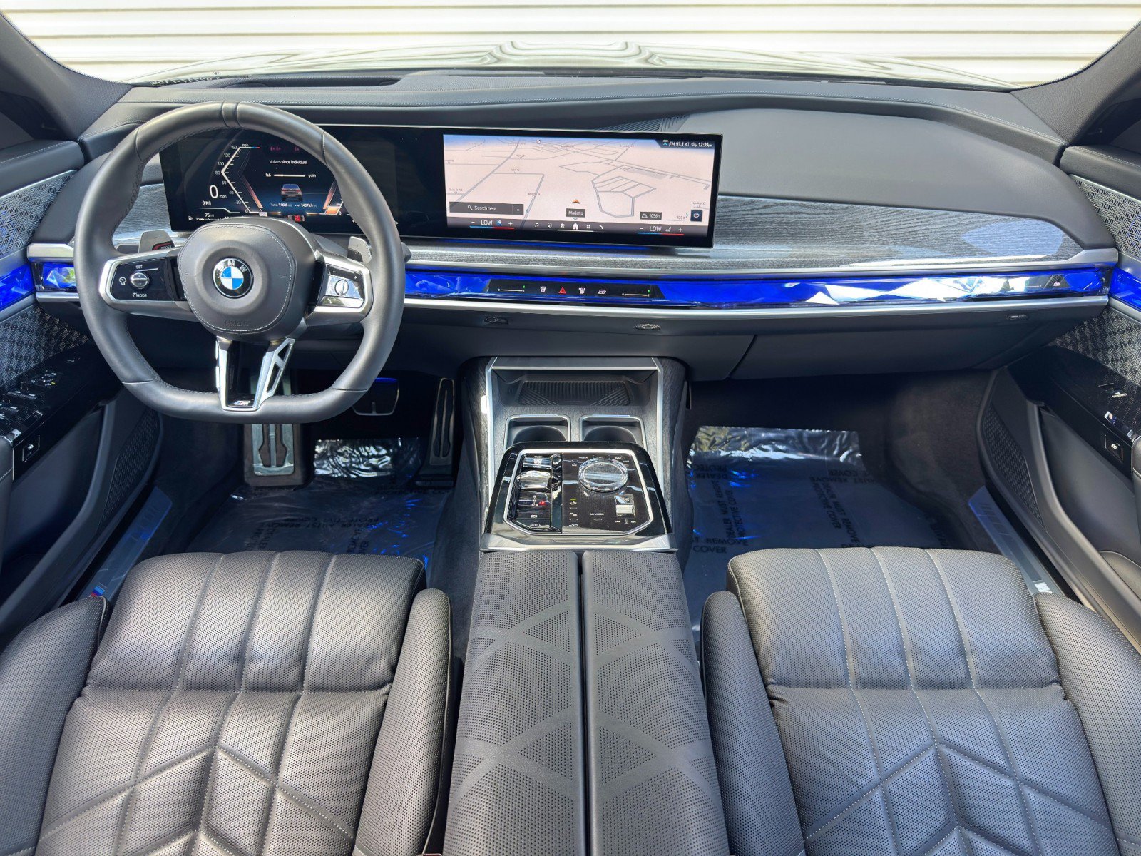 Used 2023 BMW 760i xDrive w/ Executive Package AWD/4WD image 13