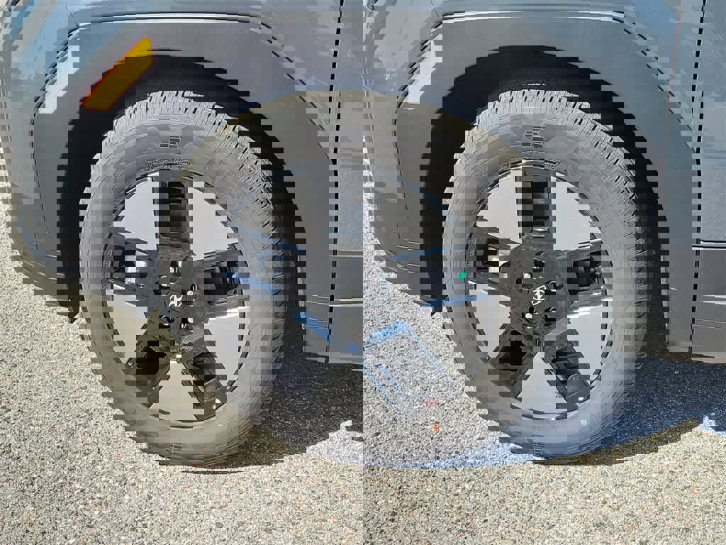 New 2026 Hyundai Santa Fe SE image 5