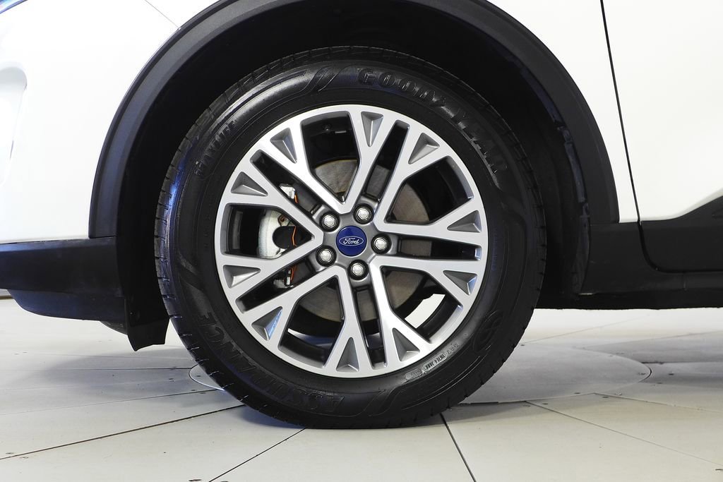 Used 2021 Ford Escape SEL image 5