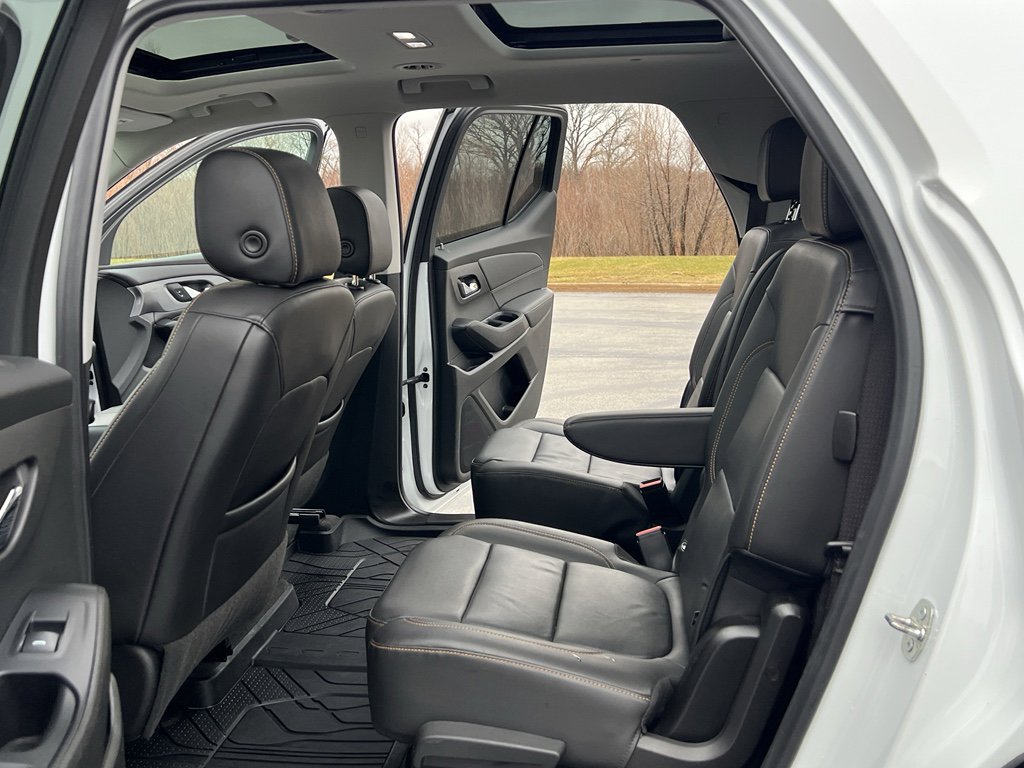 Used 2021 Chevrolet Traverse Premier w/ Redline Edition image 37